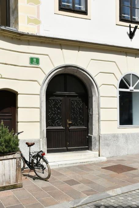 Stairway To Ljubljana Apartment Екстер'єр фото
